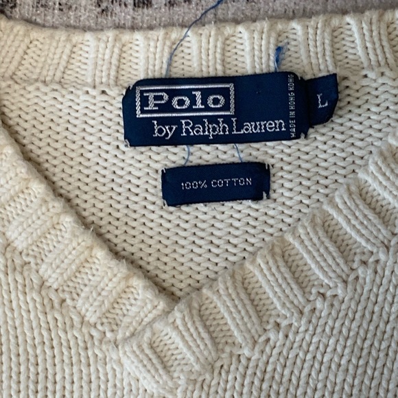 Ralph Lauren Cream V-Neck Sweater Timeless Knit - Picture 4 of 5